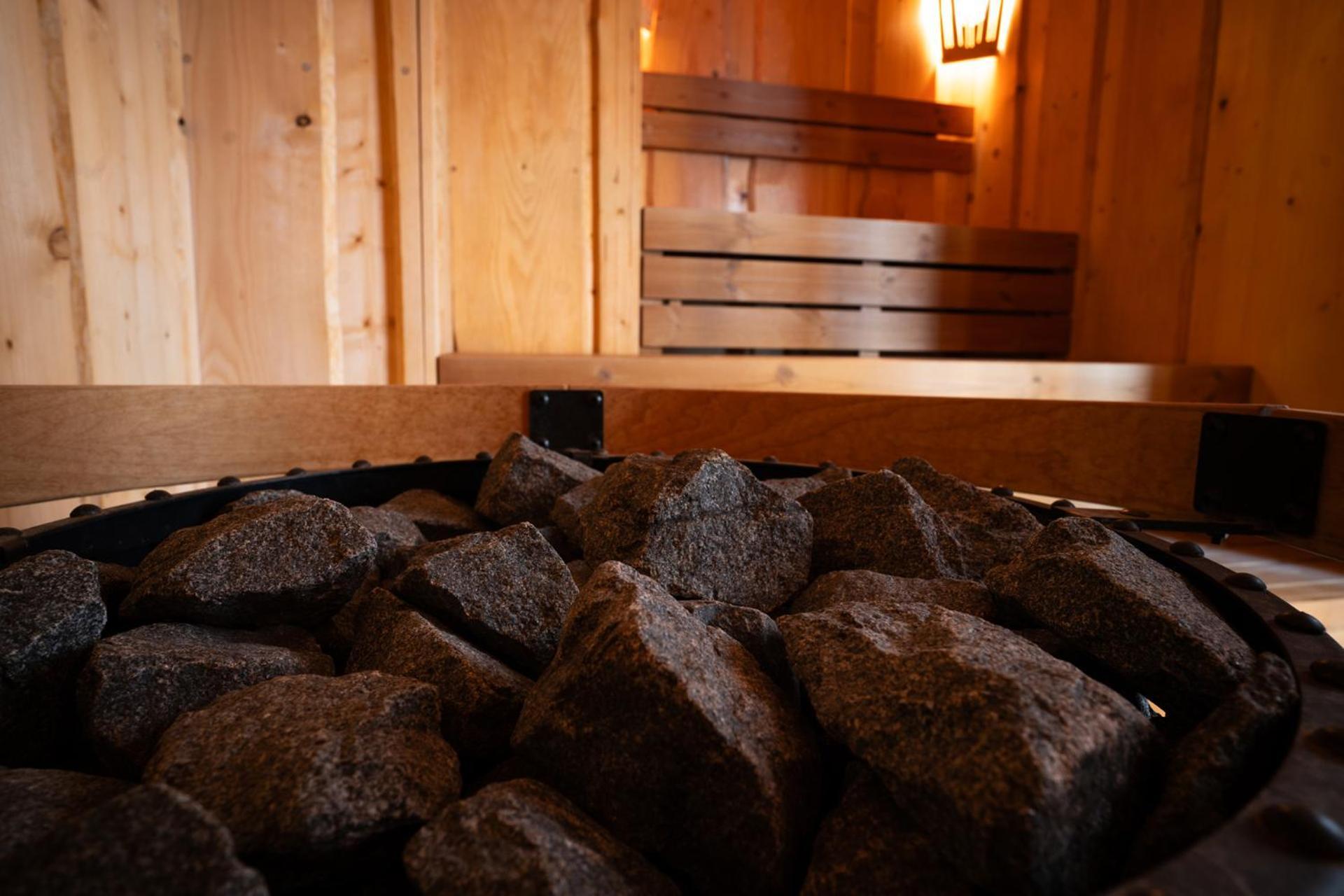 Hotel Kristian Kubova Hut Bagian luar foto